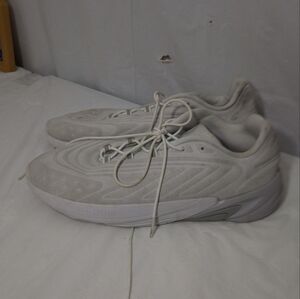 Adidas Ozelia Trainers Mens Size 13